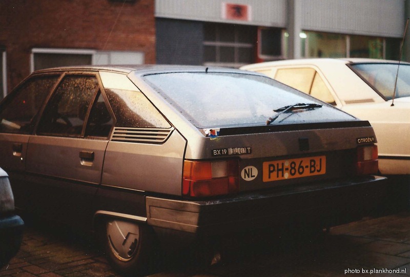 PH-86-BJ in 2000, kleur Gris Renard