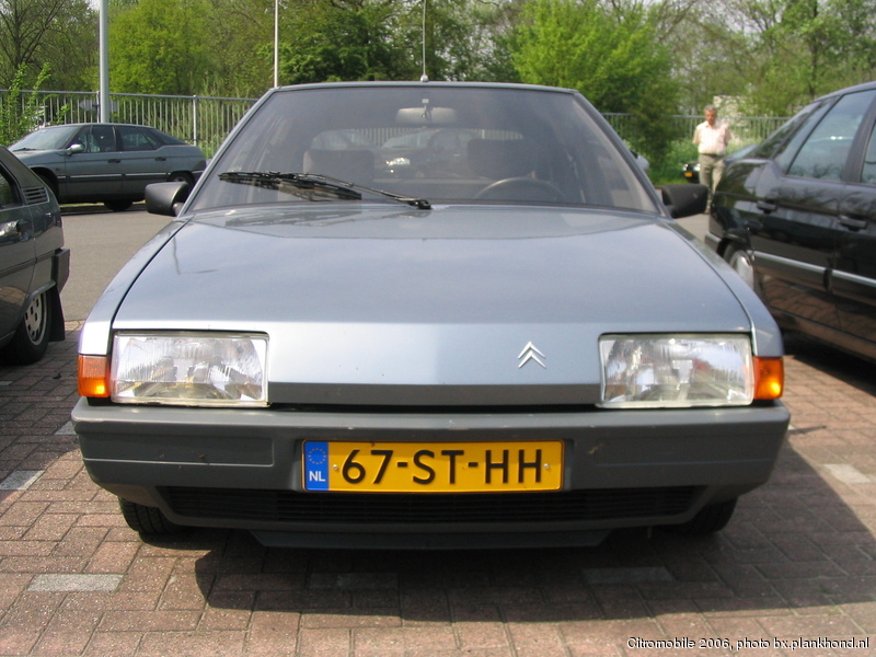 67-ST-HH, Gris Renard, datum eerste toelating 21 januari 1986