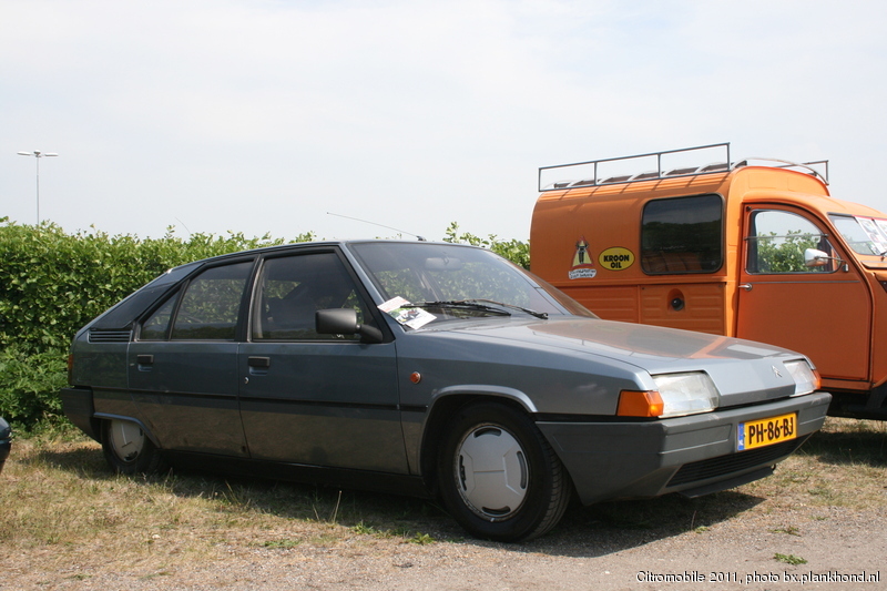 PH-86-BJ, kleur Gris Renard, datum eerste toelating 8 augustus 1986
